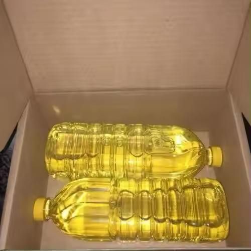 Soybean Oil Factory Wholesale Refined 100% Features Lactose-Free, refined Origin European Continent, Russia, Worldwide Product Type Confectionery, Dietary Supplements, Oils, Oils & Fats - Image 1