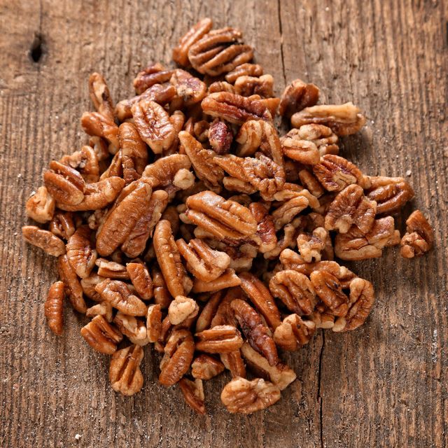High Oil Content Pecans Carefully Sorted Whole Kernels For Nut Processing Food Service And International Buyers - Image 4