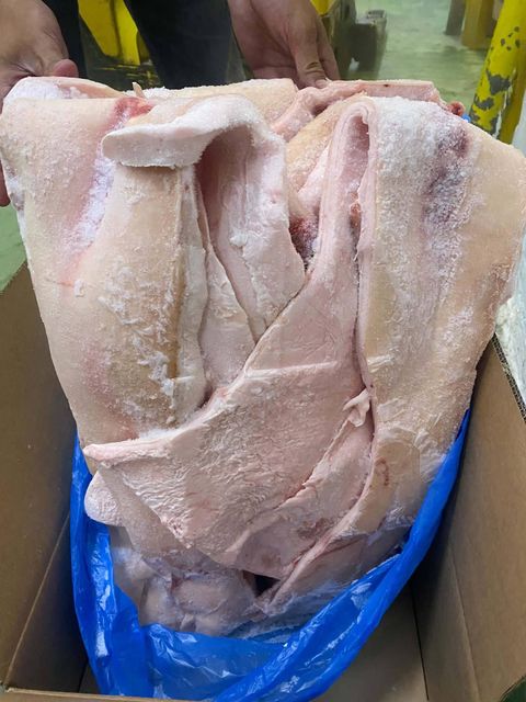 Frozen pork Head/Frozen pork Tail Freshness Level Fresh, Frozen Cut Back, Belly, Breast, Cutlet, Drumstick, Fillet, Shoulder - Image 3