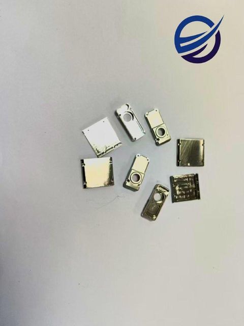 Precision Micro-Fabricated Metal Cover Plates  High-Accuracy Components for Modern Engineering - Image 4