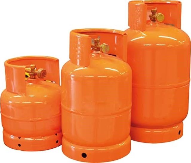 BIG load of gas bottles including 47kg and 15kg! - Image 3