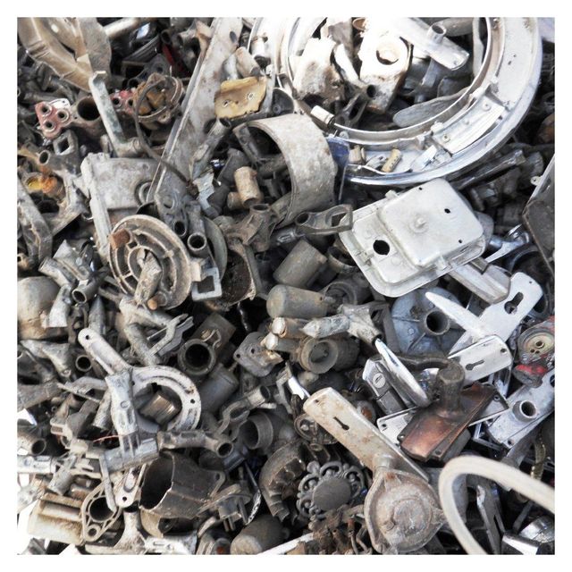 Premium Grade Zinc Scrap Maintained in Superior Condition Non-Alloy 70% Zn OEM/ODM Service for Bulk Shipment - Image 3