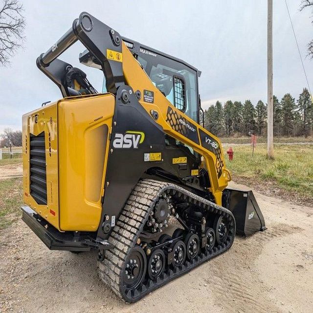 High Quality AVS POSI TRACK Loader Ready For Excavation Construction And Property Maintenance With Strong Hydraulic - Image 2