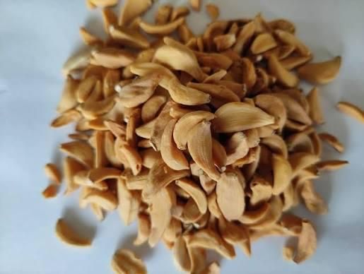 Dehydrated Garlic: Flakes/Kibbled, Chopped, Minced, Granules, Powder. - Image 1