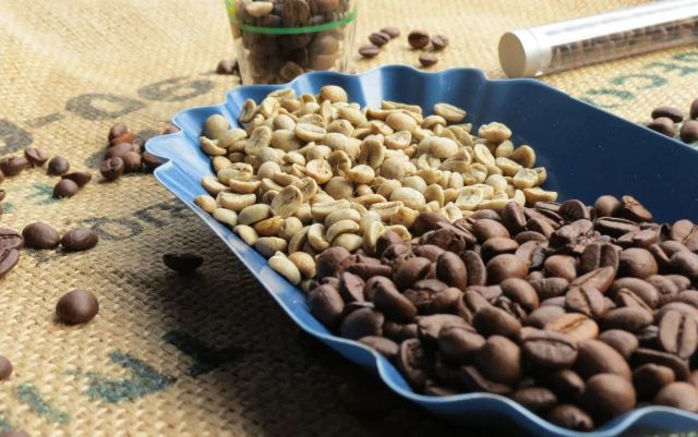 Decaffeinated Coffee Beans (Swiss Water Process) - Image 2