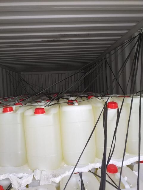 Indonesia Virgin Coconut Oil Pure Coconut 25 liters of jerry can - Image 4