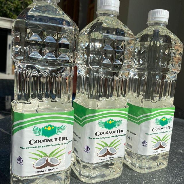 Indonesia Virgin Coconut Oil Pure Coconut 25 liters of jerry can - Image 1