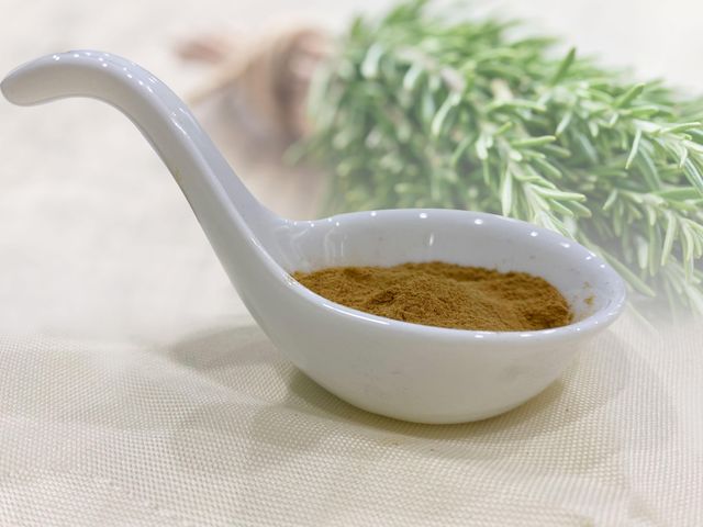 Rosemary Extract Grade EU Criteria; Manufacturer Specialized in Rosemary extract over 20 years Certification KOSHER, HALAL, USDA, ECORT, EcoVadis, FSSC22000, - Image 2