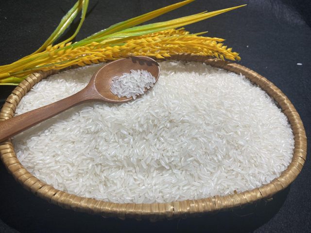 Best Seller! Vietnam rice ST25 specialty export rice 5%,15%,25% broken | Rice won the world's best and most delicious award in 2019 & 2023 - Image 4
