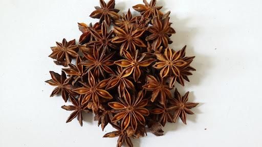 Star anise whole Autumn Color Natural Broken Pieces 5% Max Admixture Level 1% Max Fungal Contamination None Moisture Content 13.5% - Image 1