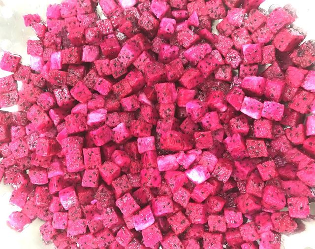 Dragon Fruit Storage Condition -18°c To -22°c Shelf Life 24 Months From Production Date Fruit Types Red Flesh Dragon Fruit, White Flesh Dragon - Image 1