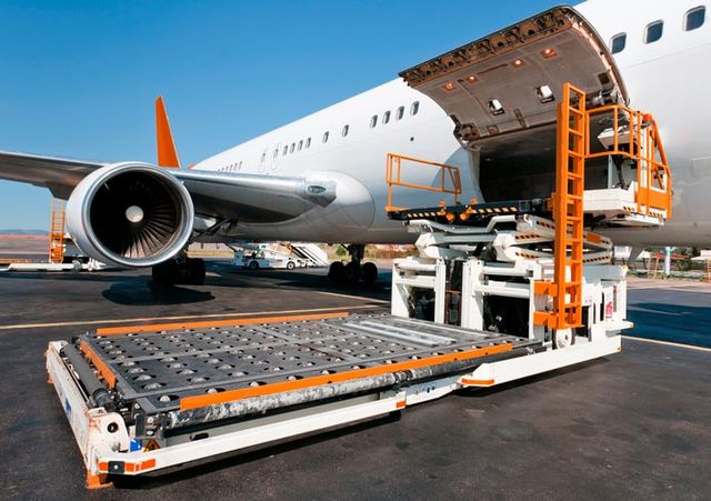 Air Transport Services - Image 1